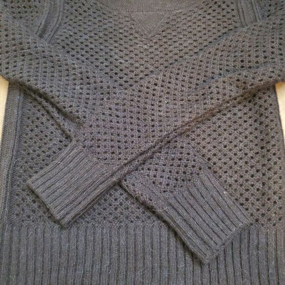Club Monaco alpaca blend wool sweater (xs) - Picture 5 of 15